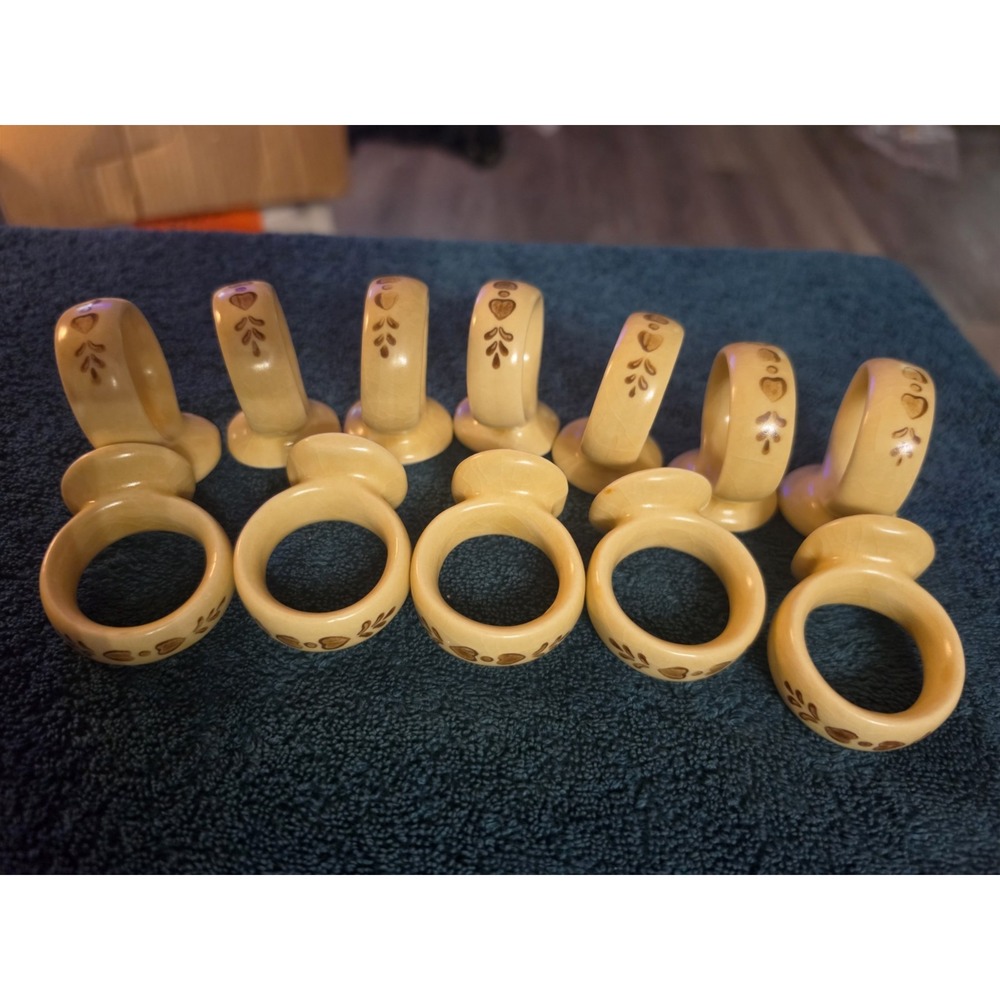 Vintage 1980's Pfaltzgraff Village Pattern Napkin Rings Holders - Set Of 12